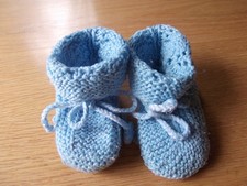 hellblaue Babyschuhchen
