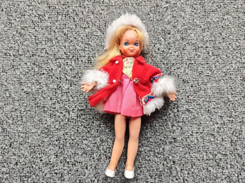 Mattel vintage barbies - mattel,