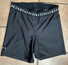 Kurze schwarze Sporthose von Under Amour