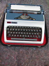 Kofferschreibmaschine ( Reise ) Daro Erika Model 32, DDR, mit  Dokumentation