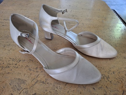 Brautschuhe anika in ivory - brautschuhe,