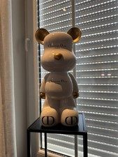 Pop-Art Skulptur Dior Edition