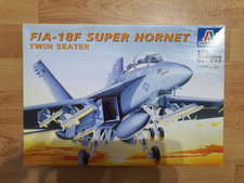 US NAVY F/A-18F Super Hornet - Twin Seater / Maßstab 1:72 - Italeri / No. 093