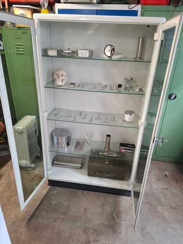 Arztschrank