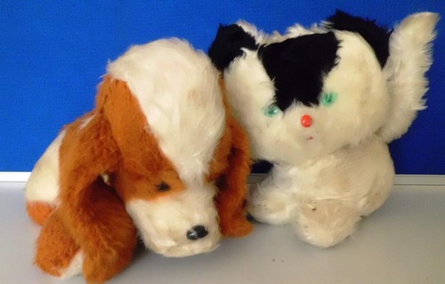 Zwei alte kuscheltiere ddr - alte,