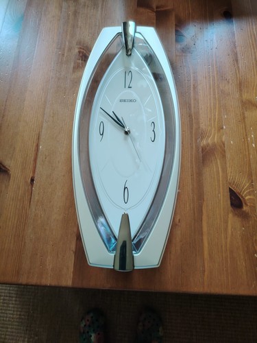 Wanduhr seiko kunststoff - wanduhr,