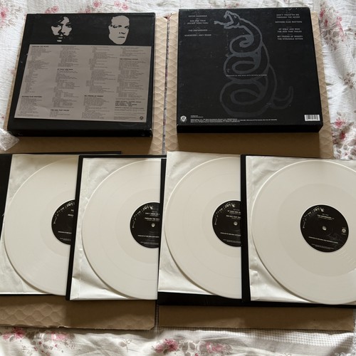 Metallica black album white - black,