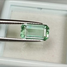 Natürlicher Smaragd Beryl Smaragdschliff 2 Karat minor clarity enhancement IGI 