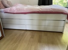Bett mit ausziehbaren Unterbett + Schubladen  ( 90x200cm )