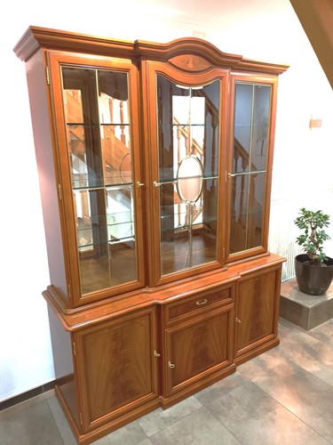 Vitrine teilmassiv von selva - vitrine,
