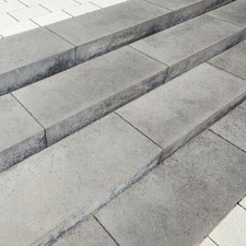 Blockstufe Grau Trittstufe