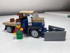 Schneepflug & Postauto aus