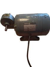 Motor GROSCHOPP KM 94-60 /err 220V 2000 U/min+Winkel- Getriebe beidseitig