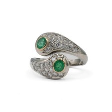 Ring mit Smaragden und