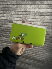 Nintendo 3DS XL Yoshi Special