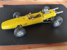 Schuco BMW Formel 2 in gelb