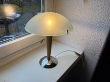 Design Tischlampe Holzfuß Glas Schirm Metall max. 40W