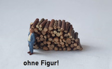 kleiner Rundholzstapel für