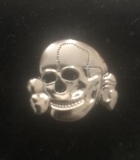 BIKER TOTENKOPF UND GEKREUZTE
