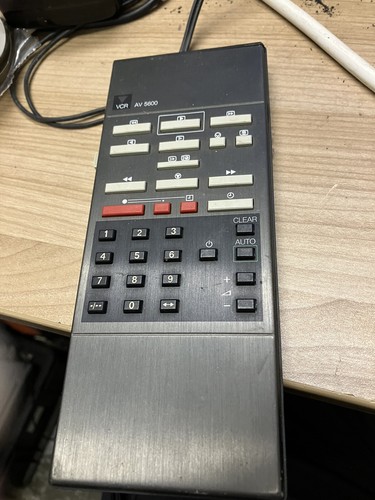 Philips v2000 av5600 vcr - philips,
