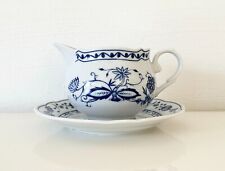 Triptis Porzellan Sauciere Soßenterrine mit Unterteller Zwiebelmuster