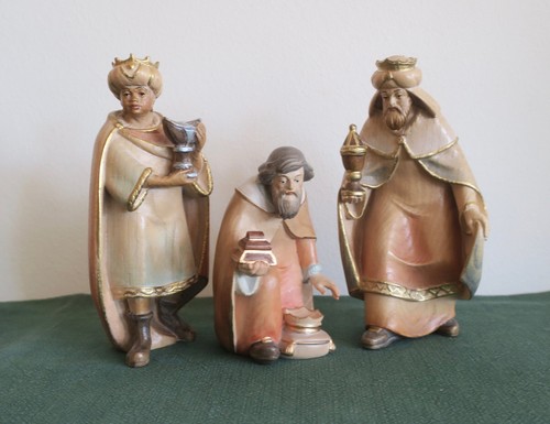 Die drei weisen aus - drei,