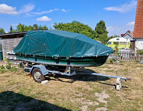 Angelboot grün mit