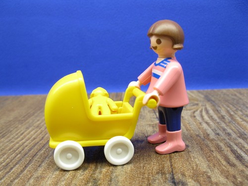 Mädchen puppenwagen puppe - mädchen,
