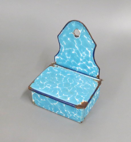 Alte schale mit - alte,