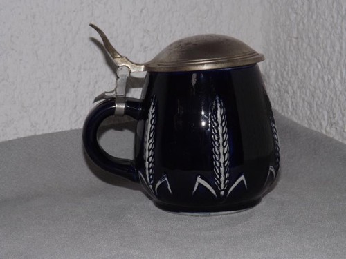 Bierkrug mit zinndeckel - bierkrug,