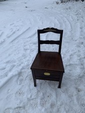 Älteres Fetisch? Sitzmöbel