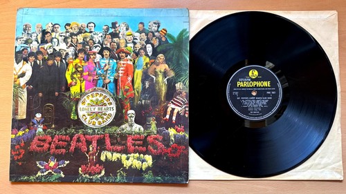 Beatles sgt peppers lhcb - peppers,