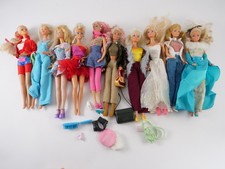 Satz Von 10 Barbie Puppen