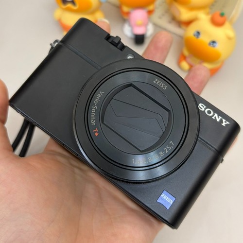 Sony cyber shot rx100 iii - rx100,