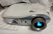 Epson EMP-TW700 Heimkino