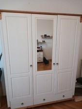 Möbel und kuhlschrank