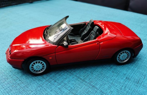 Maisto alfa romeo - maisto,