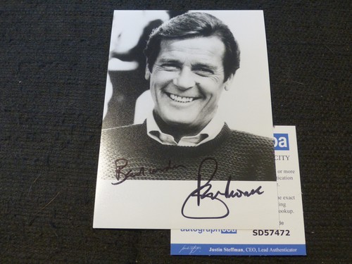 James bond roger moore - james,