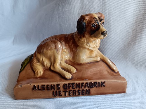 Keramik figur liegender hund - figur,