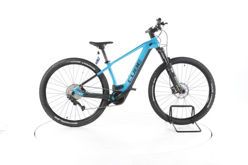 Cube reaction hybrid one - cube,