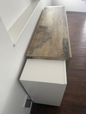 Moderne Kommode mit Holz-Optik