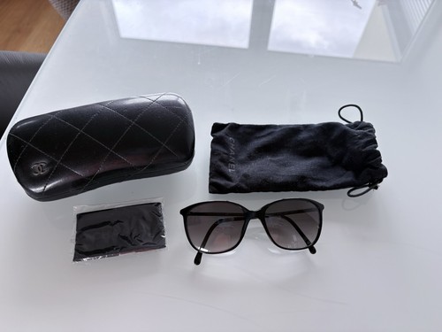 Chanel sonnenbrille schwarz - chanel,