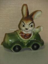 L00019_12 Goebel Porzellan Figur Hase Bunny Rabbit in Auto Cabrio Car 34-826