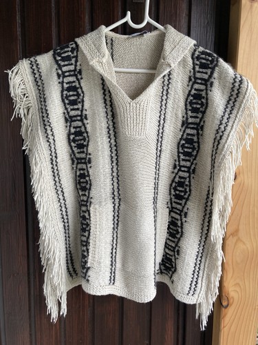 Poncho mit kaputze - kaputze, closed