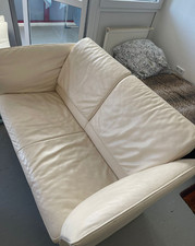 Beiges Ledersofa Zweisitzer