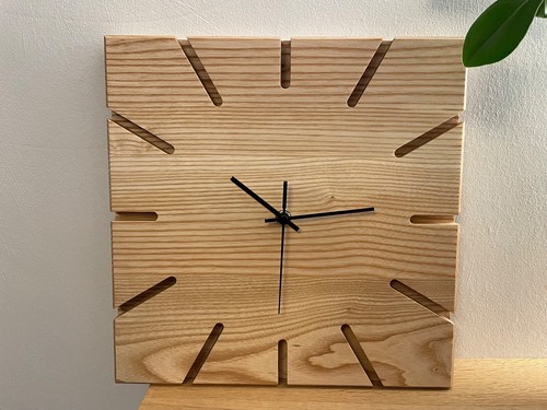 Wanduhr holz esche quadratisch - holz,