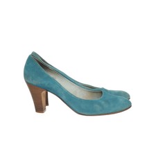 Fred de La Bretoniere, Pumps