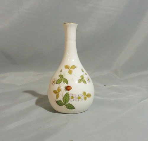 Wild strawberry wedgwood - strawberry,