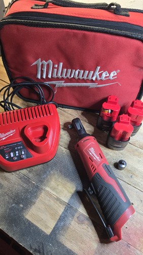 Set milwaukee m12 201b - milwaukee,