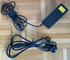 Original Netzteil Toshiba